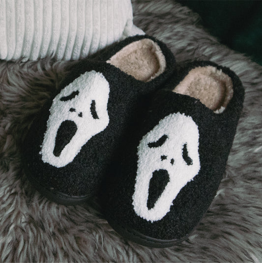 Ghostface Slippers: A Spooky Comfort