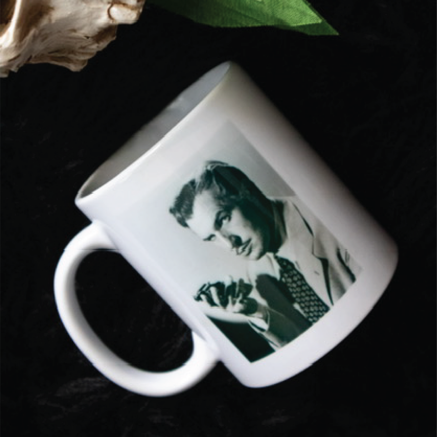 Vincent Price Portrait Coffee/Tea Mug