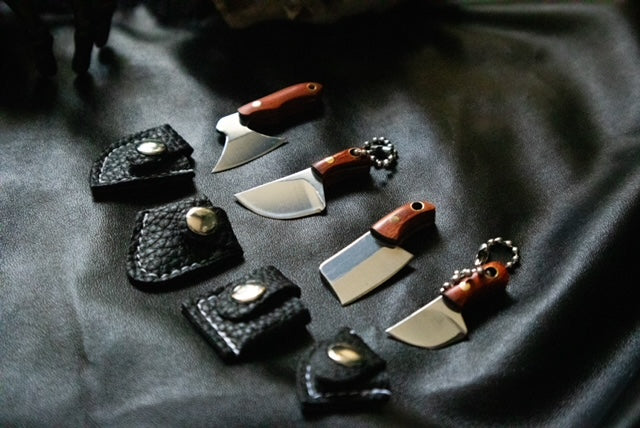 Tiny Pocket Knife Keychain