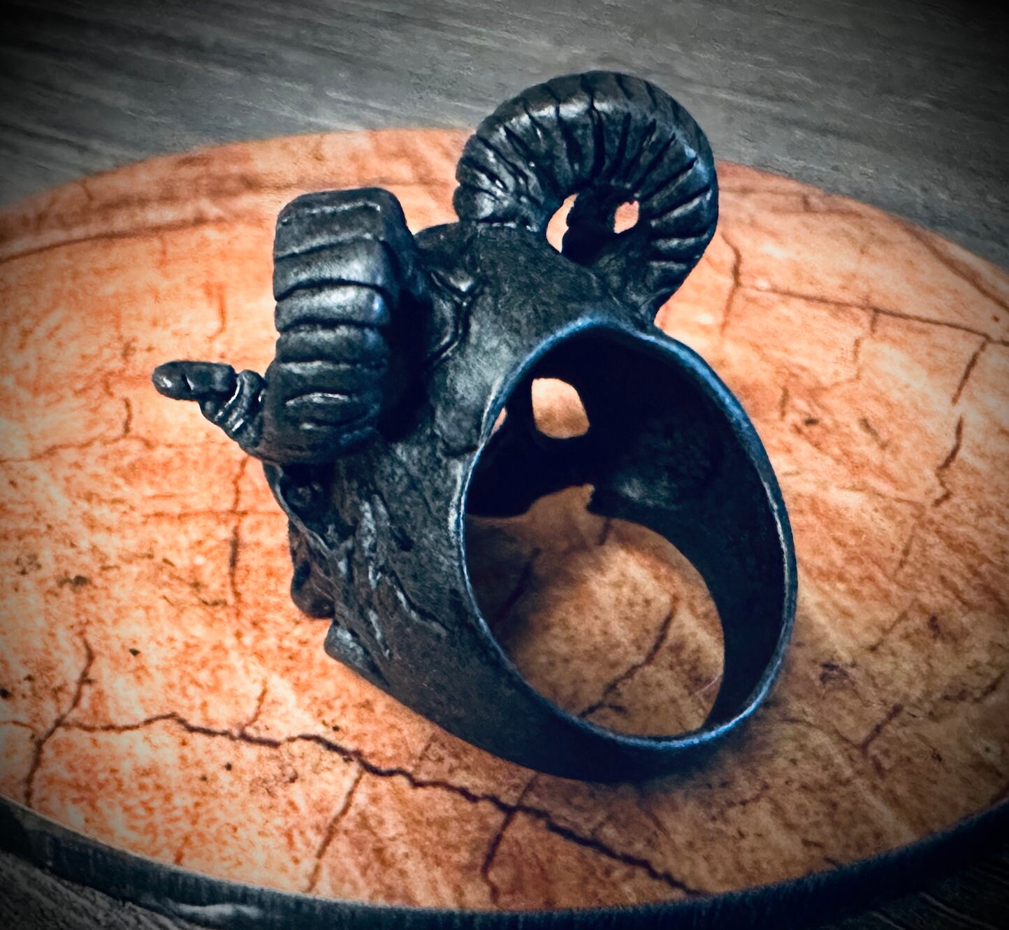 Grey Horned Skull Ring