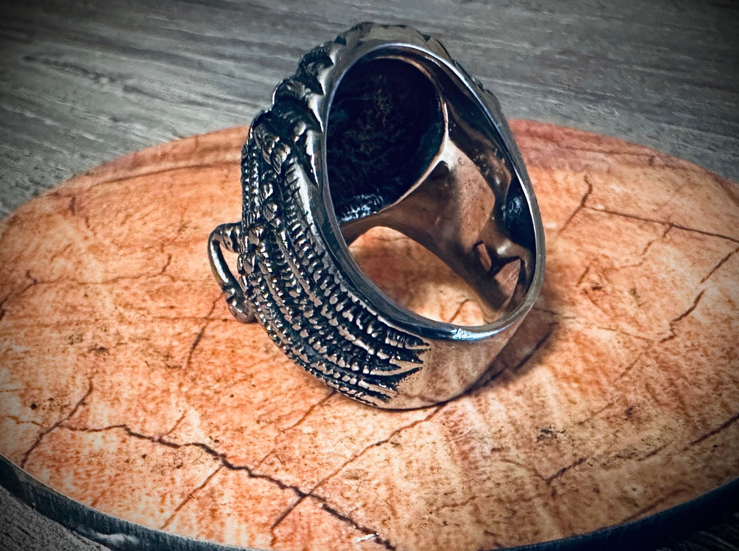 Predator Style Ring